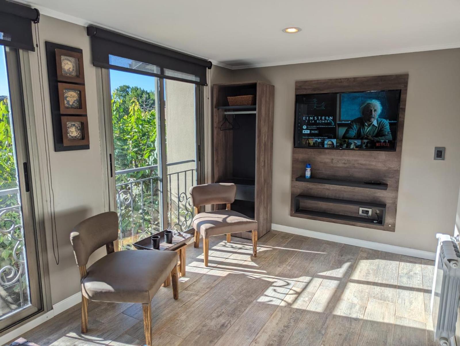 Citizen Kane Lodge - Hospedaje Gourmet San Carlos de Bariloche Ngoại thất bức ảnh