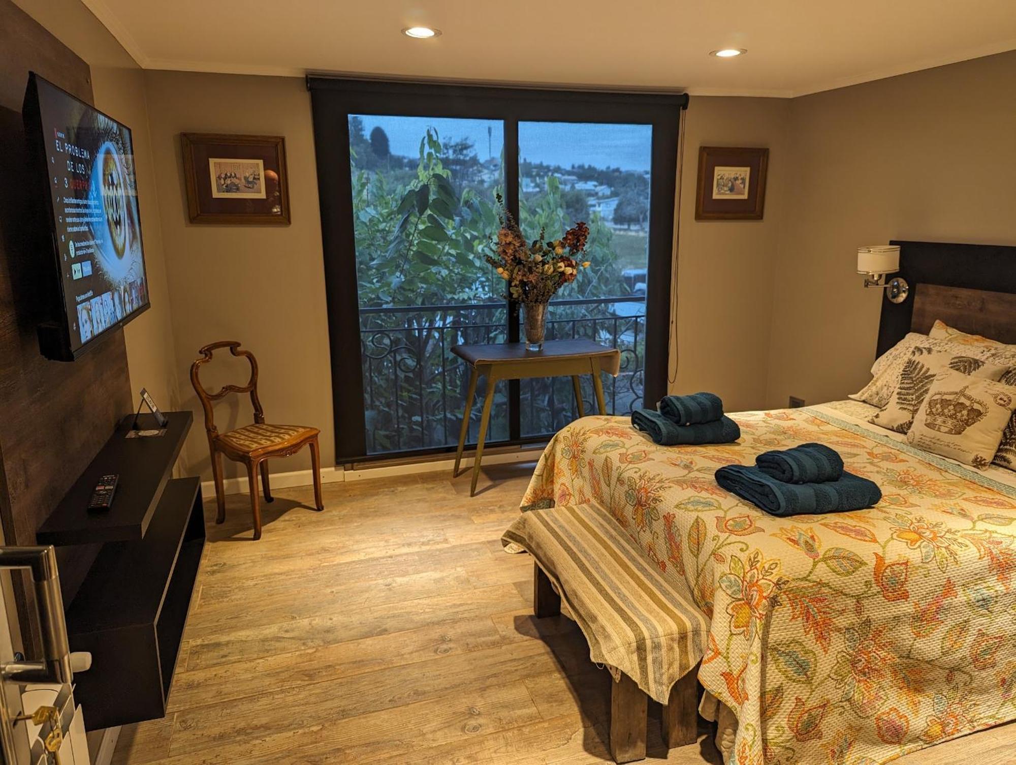 Citizen Kane Lodge - Hospedaje Gourmet San Carlos de Bariloche Ngoại thất bức ảnh