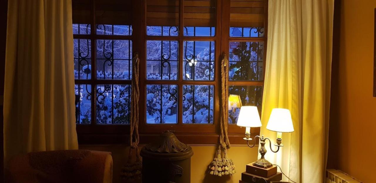 Citizen Kane Lodge - Hospedaje Gourmet San Carlos de Bariloche Ngoại thất bức ảnh